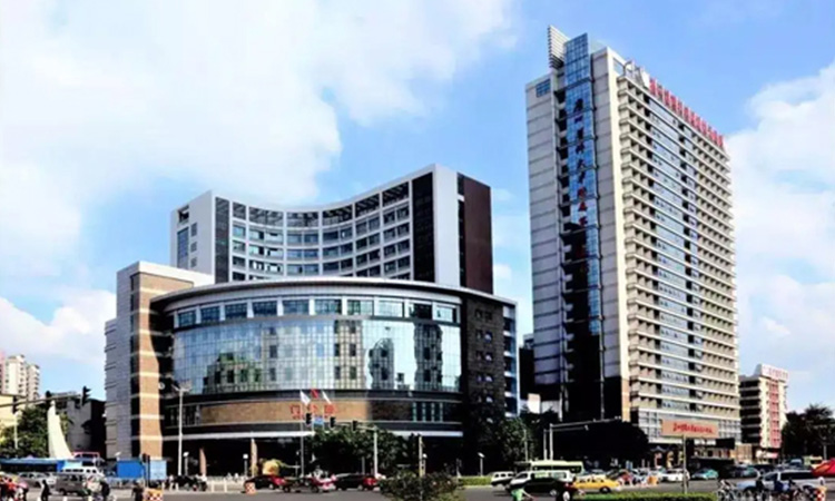 24广州医科大学附属第二医院-数量2000余套.jpg