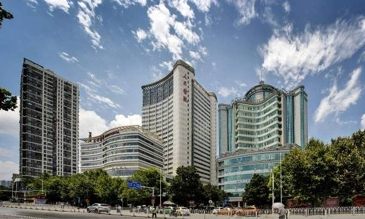 40湖北省人民医院-数量1400余套.jpg